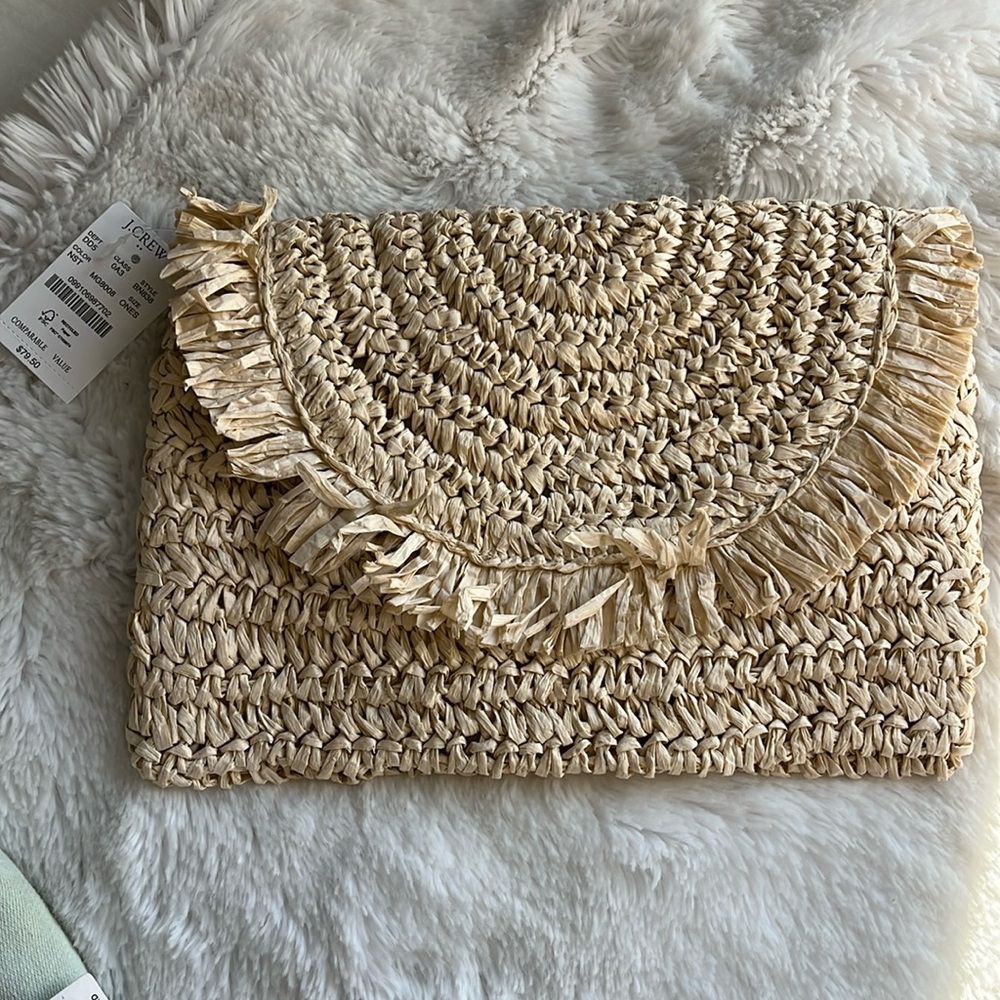J CREW NWT! adorable lined straw clutch/shoulder bag. Very soft and foldable!